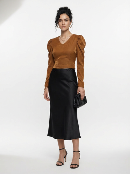 Amber – Velvet Top with Puffed Sleeves